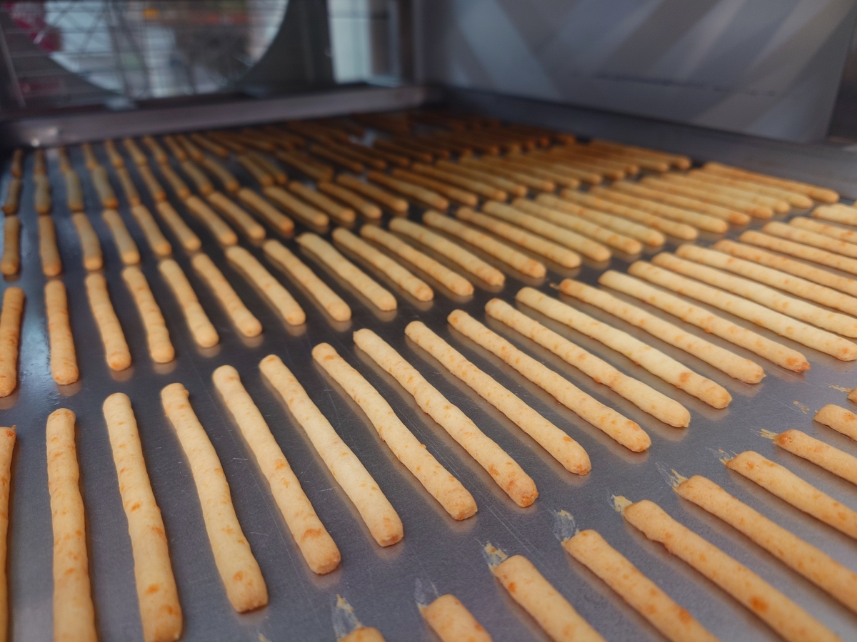 新鮮出爐排排站的起司棒